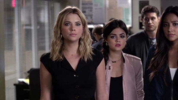 PLL_S04E08_720p_JACK_Up_DownloadSeriesHere_2571.jpg