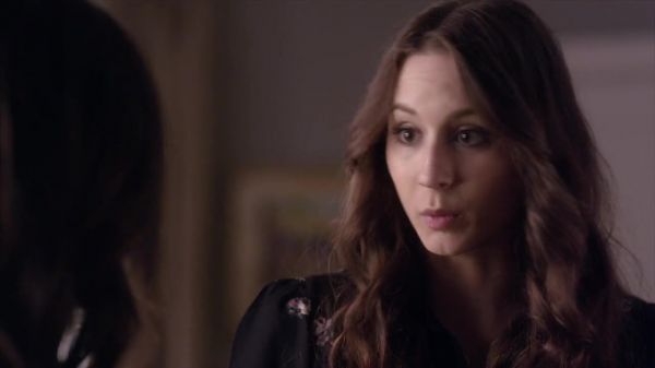 PLL_S04E09_720p_JACK_Up_DownloadSeriesHere_1077.jpg