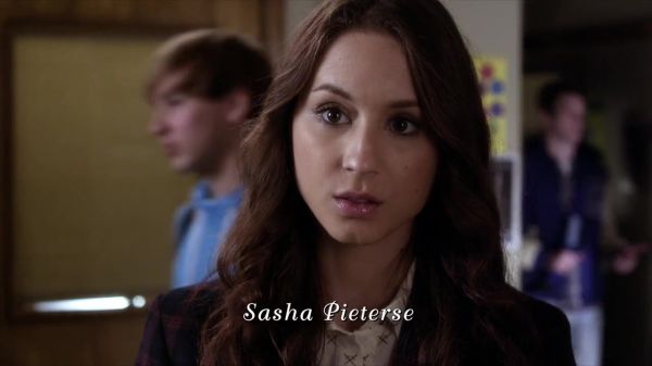 PLL_S04E10_720p_JACK_Up_DownloadSeriesHere_0209.jpg