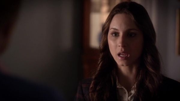 PLL_S04E10_720p_JACK_Up_DownloadSeriesHere_2054.jpg