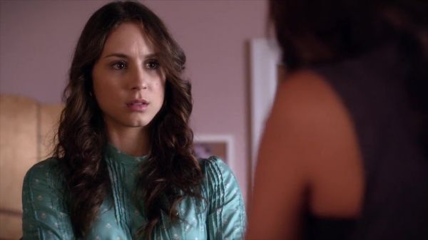 PLL_S04E11_720p_JACK_Up_DownloadSeriesHere_1406.jpg