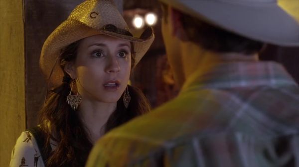 PLL_S04E11_720p_JACK_Up_DownloadSeriesHere_1952.jpg