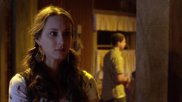 PLL_S04E11_720p_JACK_Up_DownloadSeriesHere_1974.jpg