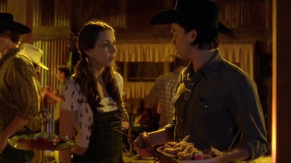 PLL_S04E11_720p_JACK_Up_DownloadSeriesHere_1990.jpg