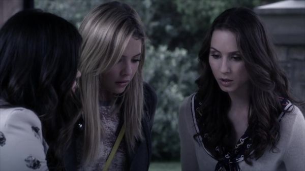 PLL_S04E12_720p_JACK_Up_DownloadSeriesHere_1713.jpg