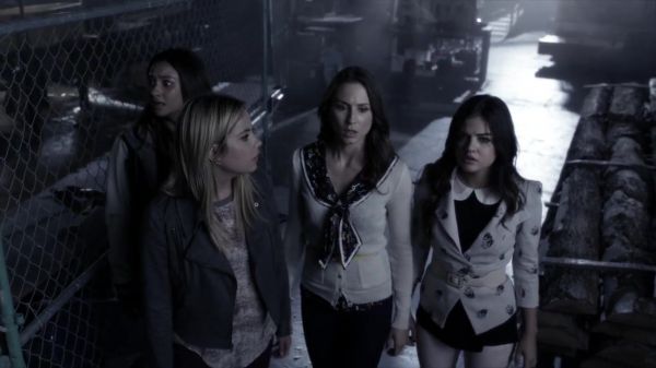 PLL_S04E12_720p_JACK_Up_DownloadSeriesHere_1917.jpg