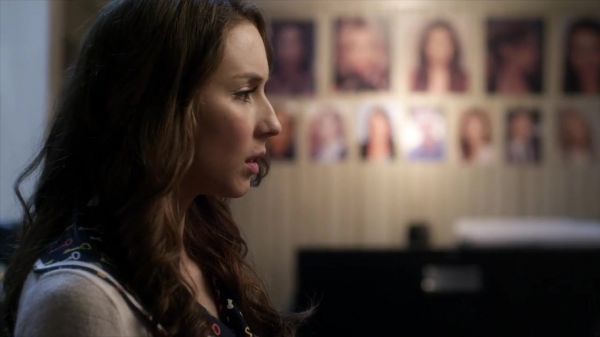 PLL_S04E12_720p_JACK_Up_DownloadSeriesHere_2186.jpg