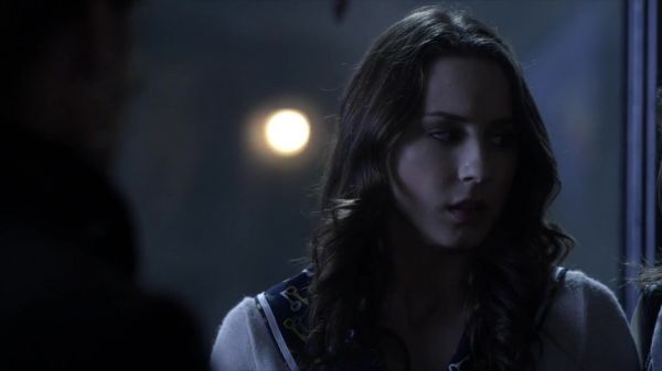 PLL_S04E12_720p_JACK_Up_DownloadSeriesHere_2319.jpg