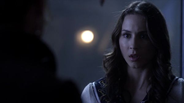 PLL_S04E12_720p_JACK_Up_DownloadSeriesHere_2350.jpg