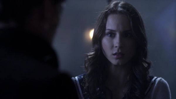 PLL_S04E12_720p_JACK_Up_DownloadSeriesHere_2358.jpg