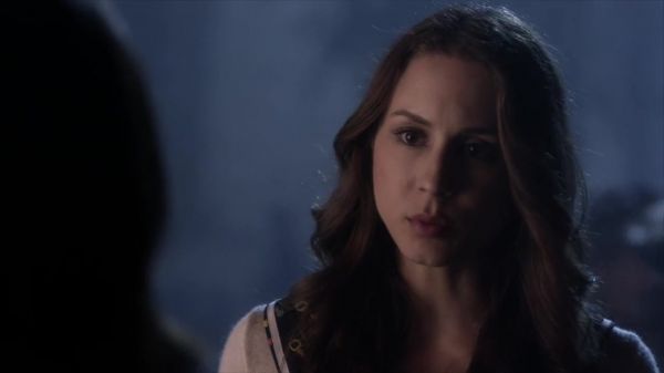 PLL_S04E12_720p_JACK_Up_DownloadSeriesHere_2457.jpg