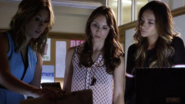 PLL_S04E14_720p_JACK_Up_DownloadSeriesHere_0650.jpg