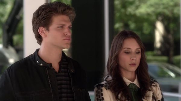 PLL_S04E14_720p_JACK_Up_DownloadSeriesHere_1308.jpg