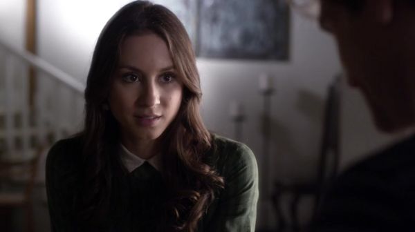 PLL_S04E14_720p_JACK_Up_DownloadSeriesHere_1649.jpg