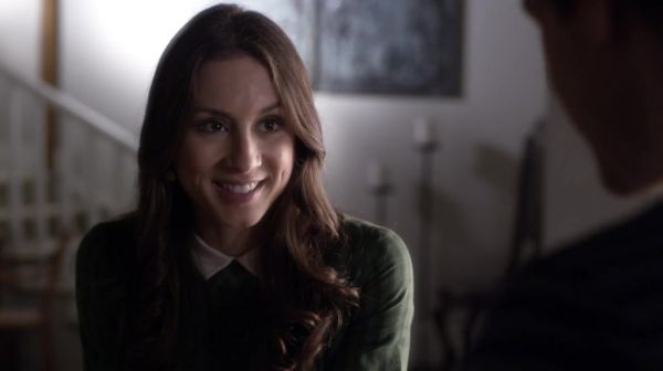 PLL_S04E14_720p_JACK_Up_DownloadSeriesHere_1651.jpg