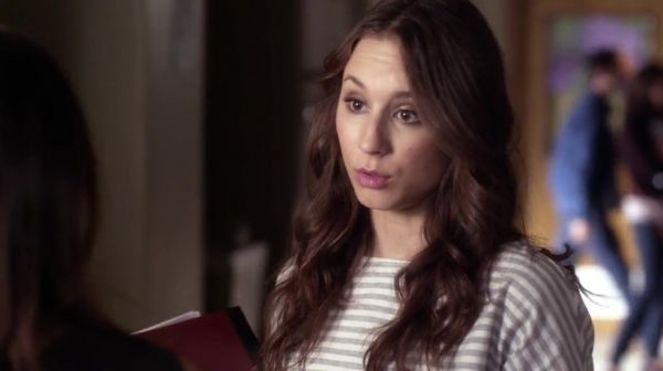 PLL_S04E15_720p_JACK_Up_DownloadSeriesHere_0571.jpg
