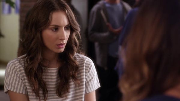 PLL_S04E15_720p_JACK_Up_DownloadSeriesHere_0684.jpg
