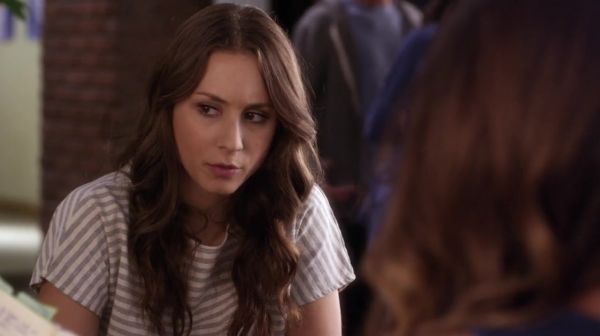 PLL_S04E15_720p_JACK_Up_DownloadSeriesHere_0710.jpg