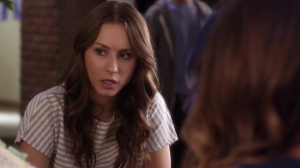 PLL_S04E15_720p_JACK_Up_DownloadSeriesHere_0711.jpg