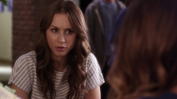 PLL_S04E15_720p_JACK_Up_DownloadSeriesHere_0712.jpg