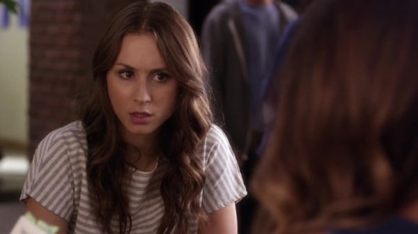 PLL_S04E15_720p_JACK_Up_DownloadSeriesHere_0714.jpg