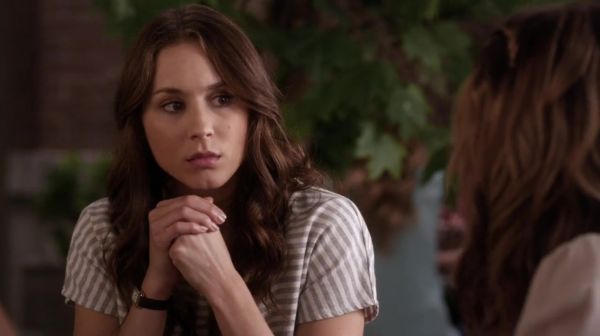 PLL_S04E15_720p_JACK_Up_DownloadSeriesHere_0739.jpg