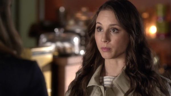 PLL_S04E15_720p_JACK_Up_DownloadSeriesHere_1260.jpg