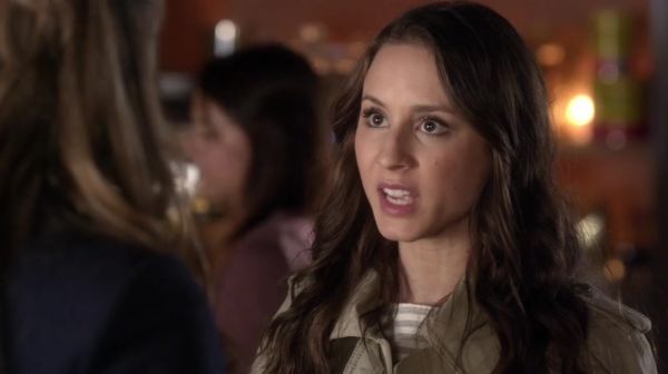 PLL_S04E15_720p_JACK_Up_DownloadSeriesHere_1268.jpg