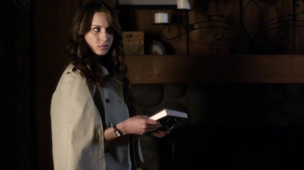 PLL_S04E15_720p_JACK_Up_DownloadSeriesHere_1836.jpg