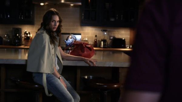 PLL_S04E15_720p_JACK_Up_DownloadSeriesHere_2398.jpg