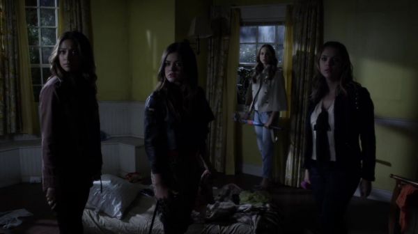 PLL_S04E16_720p_JACK_Up_DownloadSeriesHere_0127.jpg