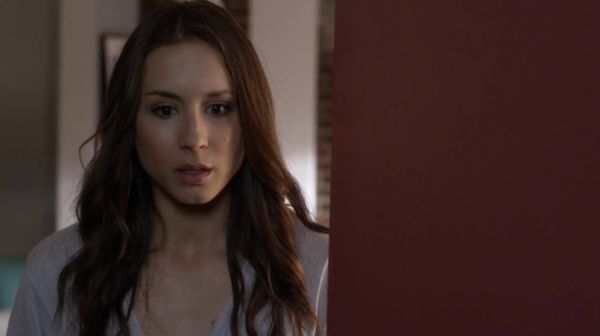 PLL_S04E16_720p_JACK_Up_DownloadSeriesHere_0233.jpg
