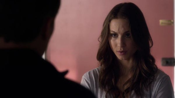 PLL_S04E16_720p_JACK_Up_DownloadSeriesHere_0287.jpg