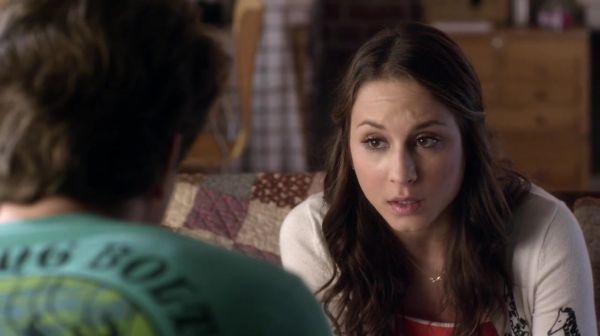 PLL_S04E16_720p_JACK_Up_DownloadSeriesHere_0831.jpg
