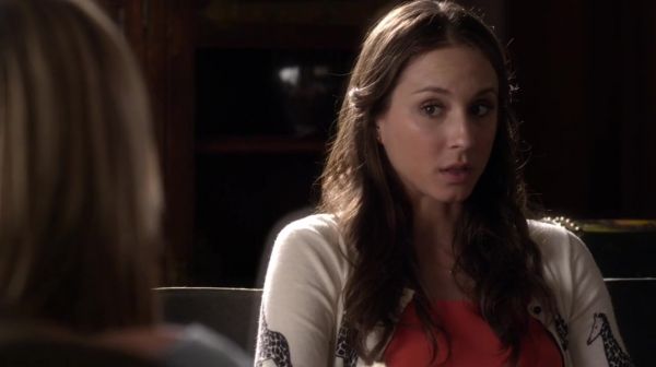PLL_S04E16_720p_JACK_Up_DownloadSeriesHere_0881.jpg
