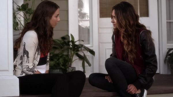 PLL_S04E16_720p_JACK_Up_DownloadSeriesHere_1114.jpg