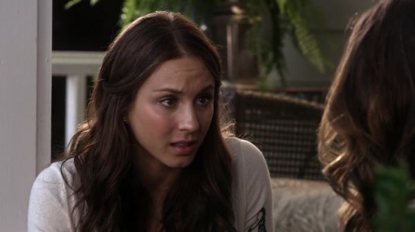 PLL_S04E16_720p_JACK_Up_DownloadSeriesHere_1134.jpg