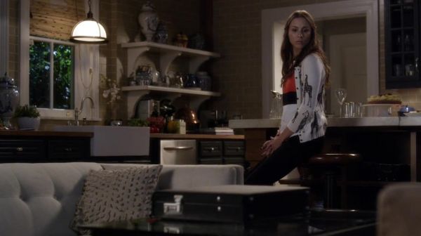 PLL_S04E16_720p_JACK_Up_DownloadSeriesHere_1516.jpg