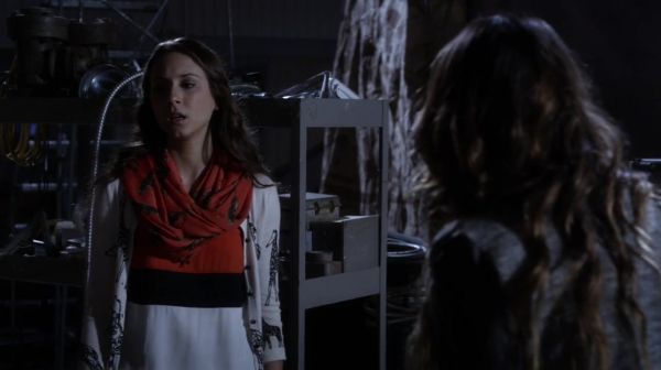 PLL_S04E16_720p_JACK_Up_DownloadSeriesHere_2186.jpg