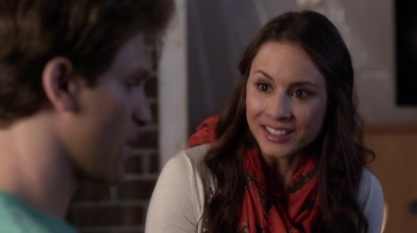 PLL_S04E16_720p_JACK_Up_DownloadSeriesHere_2326.jpg