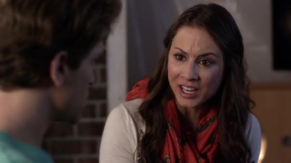 PLL_S04E16_720p_JACK_Up_DownloadSeriesHere_2330.jpg