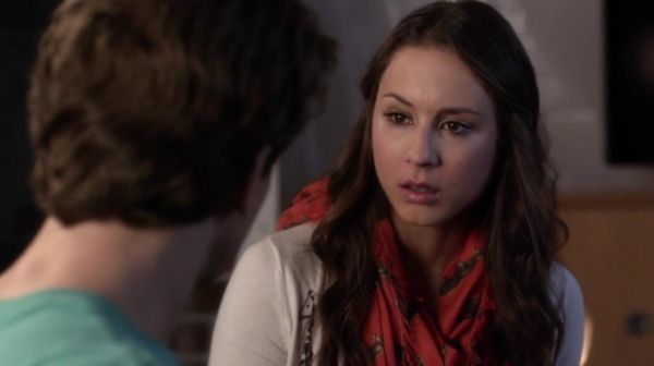 PLL_S04E16_720p_JACK_Up_DownloadSeriesHere_2335.jpg