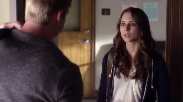 PLL_S04E17_720p_JACK_Up_DownloadSeriesHere_0733.jpg