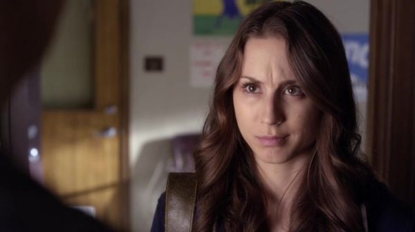 PLL_S04E17_720p_JACK_Up_DownloadSeriesHere_0757.jpg