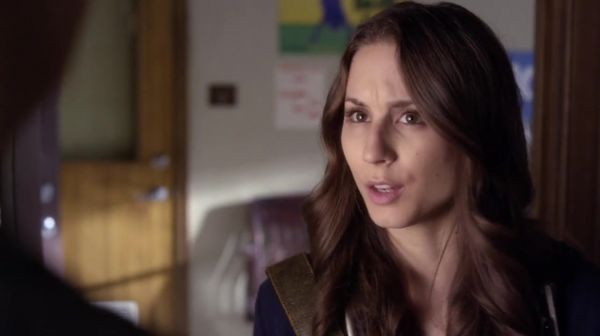 PLL_S04E17_720p_JACK_Up_DownloadSeriesHere_0761.jpg