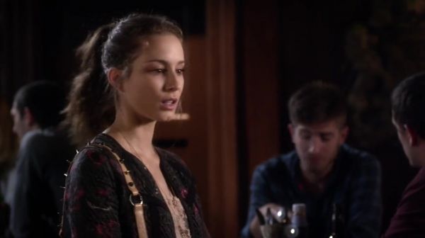 PLL_S04E17_720p_JACK_Up_DownloadSeriesHere_1697.jpg