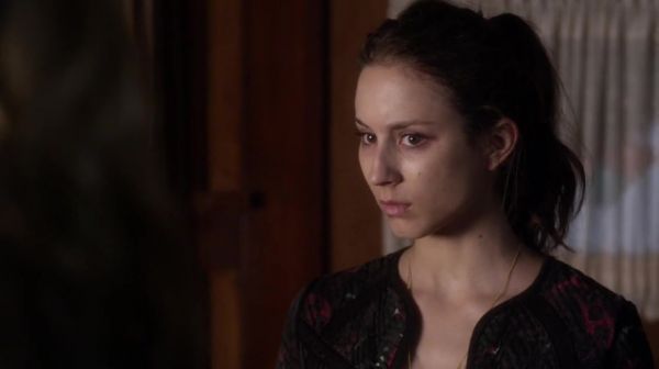 PLL_S04E17_720p_JACK_Up_DownloadSeriesHere_2468.jpg