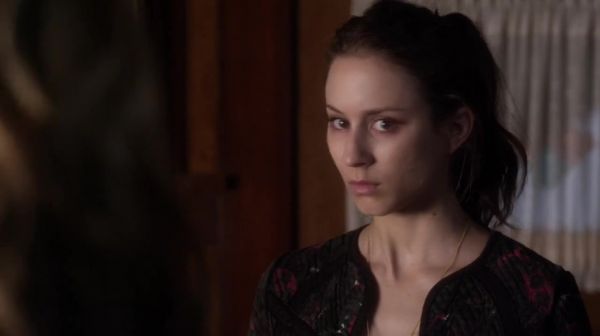 PLL_S04E17_720p_JACK_Up_DownloadSeriesHere_2474.jpg