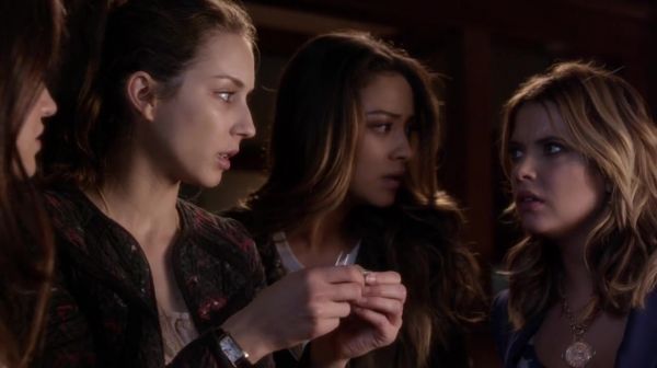 PLL_S04E17_720p_JACK_Up_DownloadSeriesHere_2538.jpg