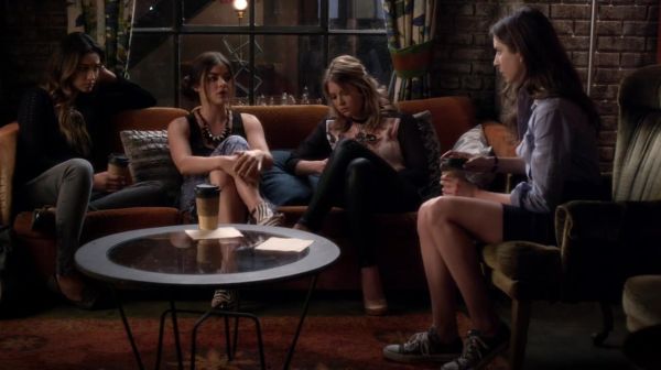PLL_S04E18_720p_JACK_Up_DownloadSeriesHere_0198.jpg